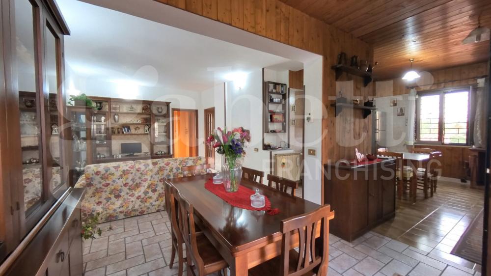 casa indipendente in vendita ad Ardea in zona Banditella