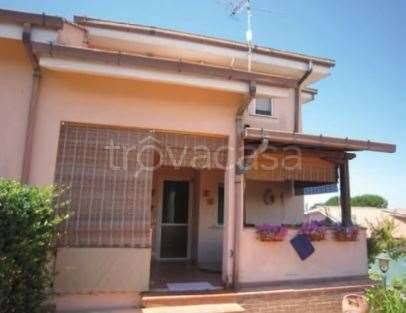 casa indipendente in vendita ad Ardea