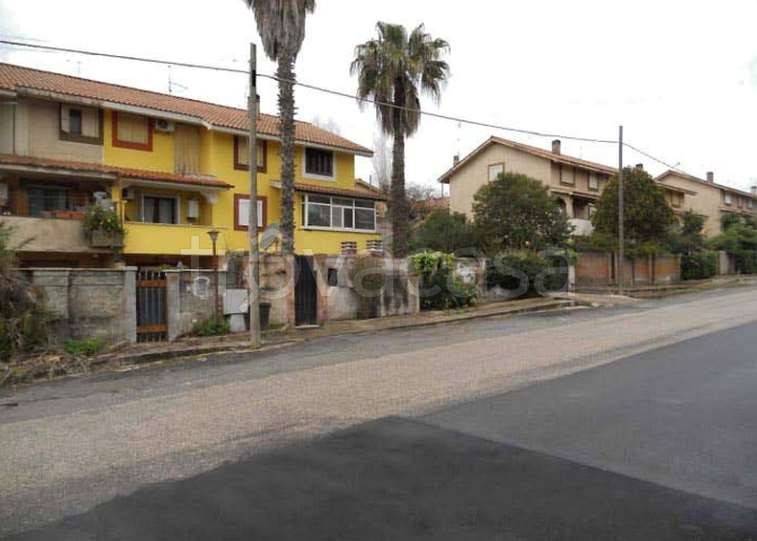 appartamento in vendita ad Ardea in zona Nuova California