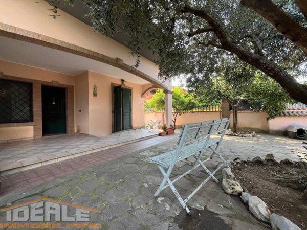 casa indipendente in vendita ad Ardea in zona Nuova California