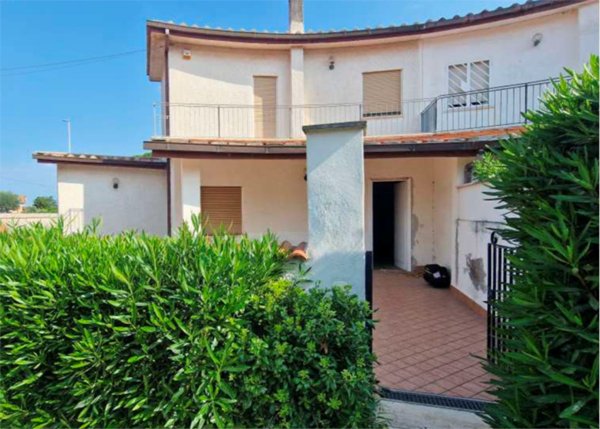 casa indipendente in vendita ad Ardea in zona Nuova California