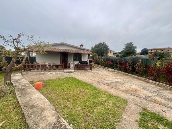 casa indipendente in vendita ad Ardea