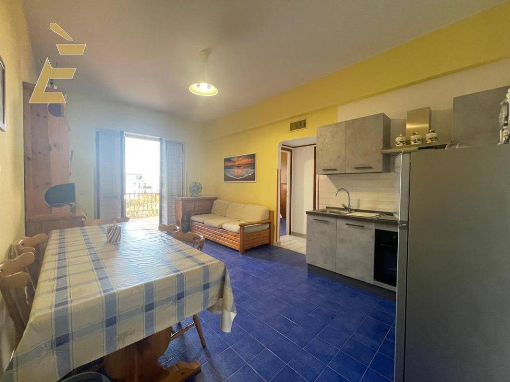 appartamento in vendita ad Ardea in zona Marina di Ardea