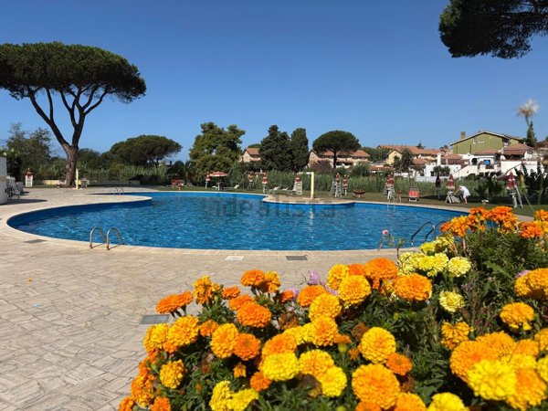 casa semindipendente in vendita ad Ardea