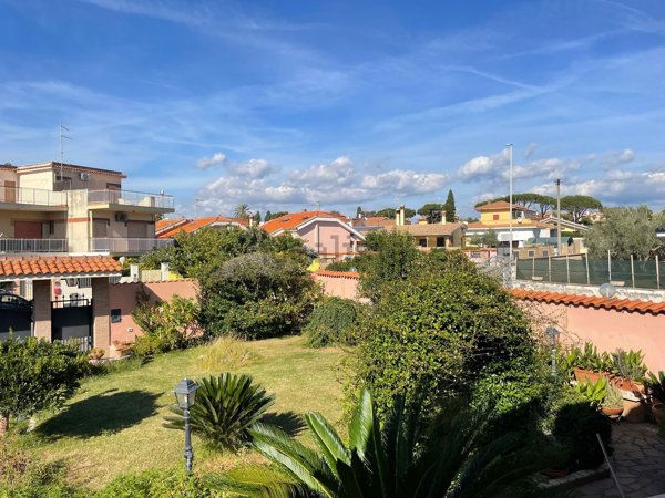 casa indipendente in vendita ad Ardea