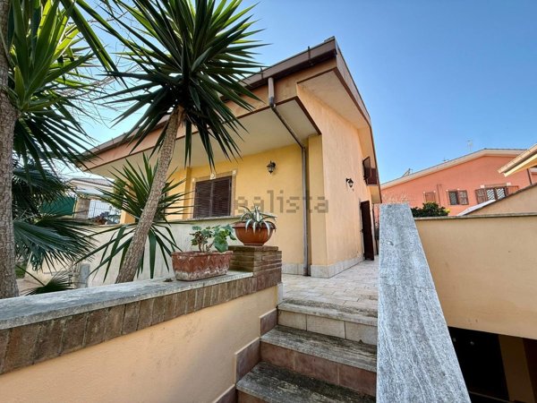 casa indipendente in vendita ad Ardea in zona Nuova Florida