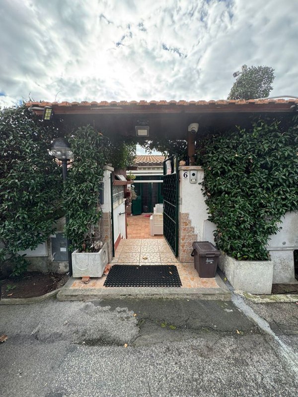 casa indipendente in vendita ad Ardea