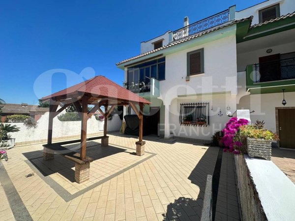 casa indipendente in vendita ad Ardea