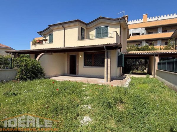 casa indipendente in vendita ad Ardea in zona Nuova California