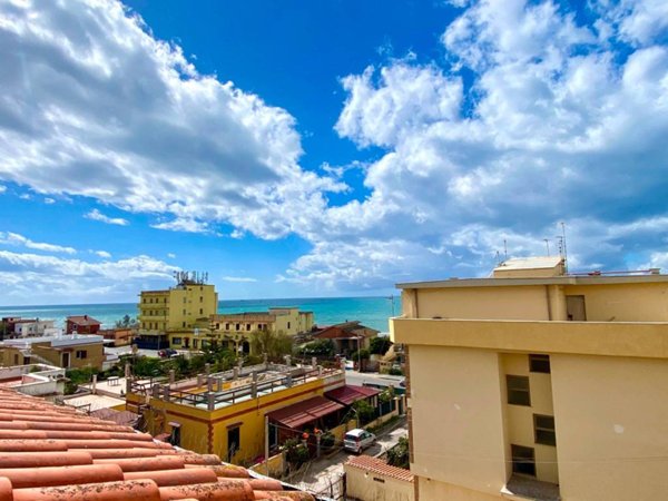 appartamento in vendita ad Ardea in zona Marina di Ardea