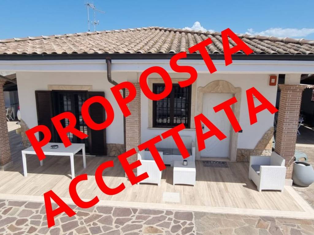 casa indipendente in vendita ad Ardea in zona Nuova Florida