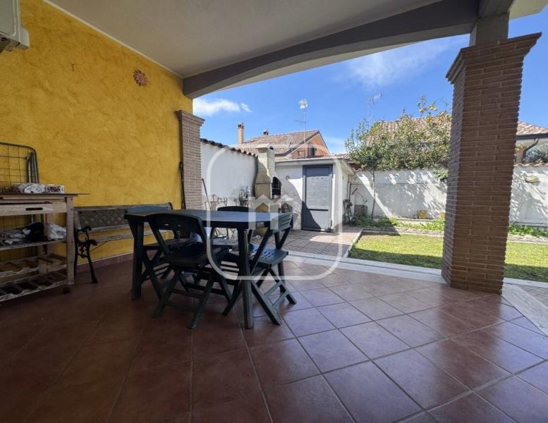 casa indipendente in vendita ad Ardea in zona Nuova Florida