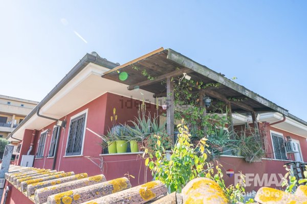 casa indipendente in vendita ad Ardea