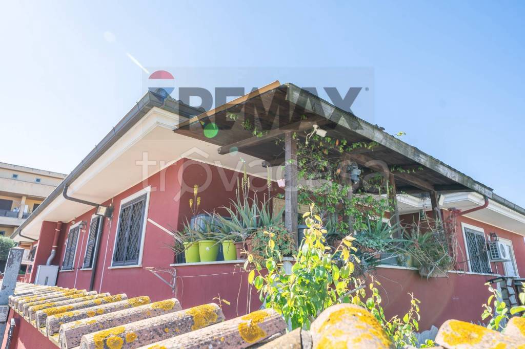 casa indipendente in vendita ad Ardea in zona Nuova California