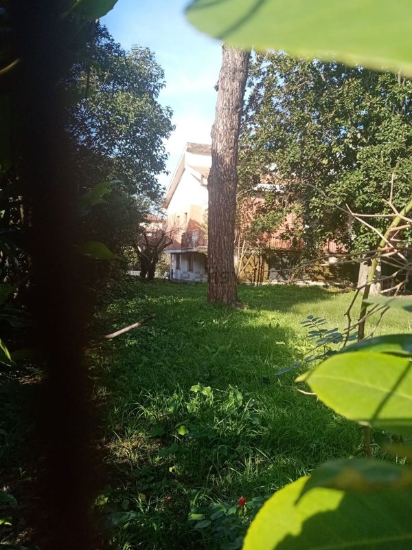 casa indipendente in vendita ad Ardea