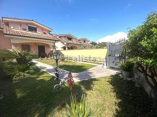 appartamento in vendita ad Ardea in zona Nuova Florida