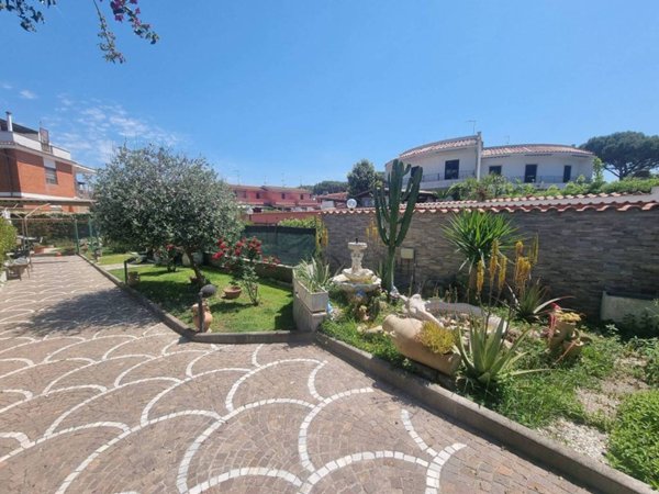 appartamento in vendita ad Ardea