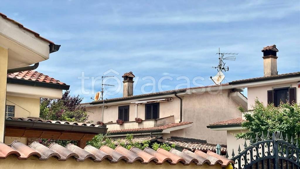 casa indipendente in vendita ad Ardea in zona Nuova Florida