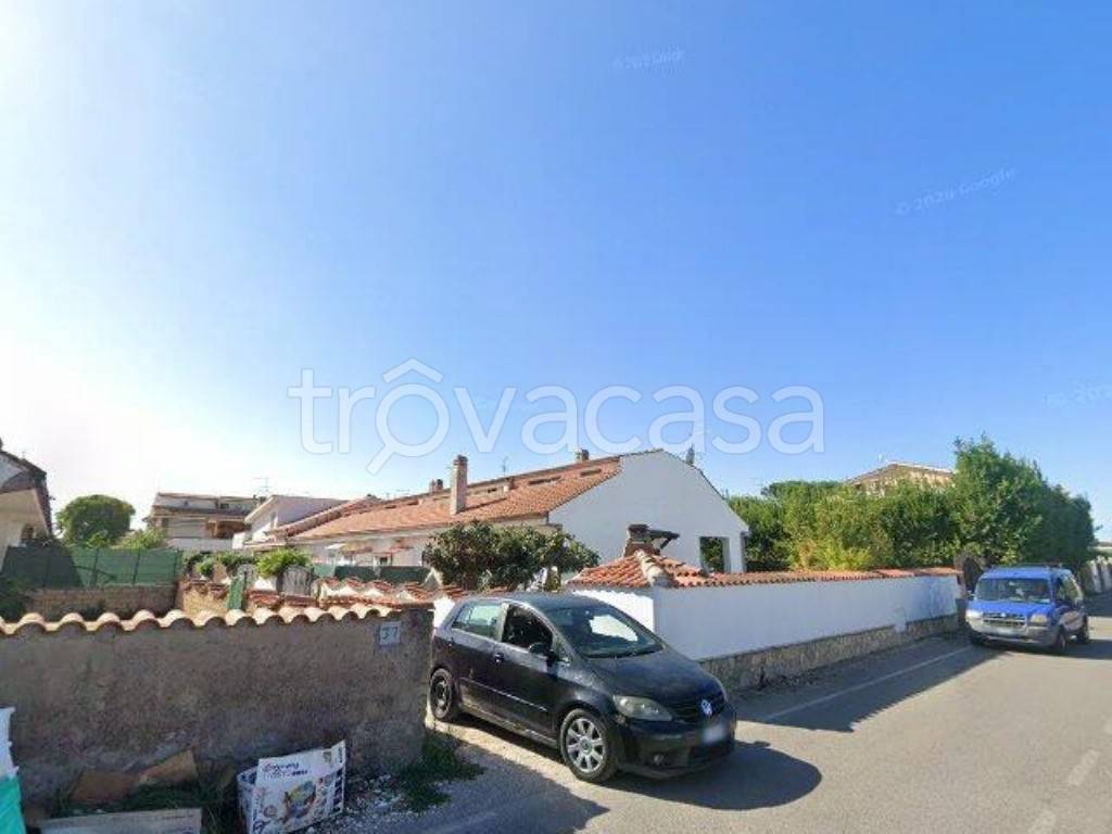 casa indipendente in vendita ad Ardea in zona Nuova California