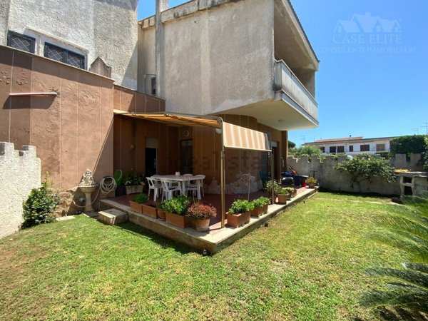 casa indipendente in vendita ad Ardea
