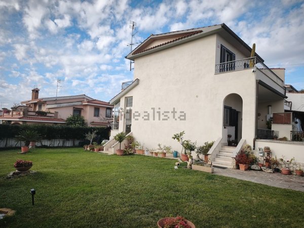 appartamento in vendita ad Ardea