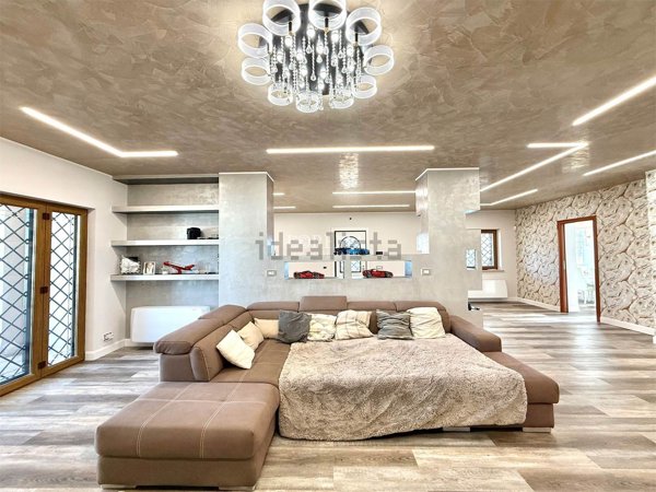 casa indipendente in vendita ad Ardea in zona Nuova Florida