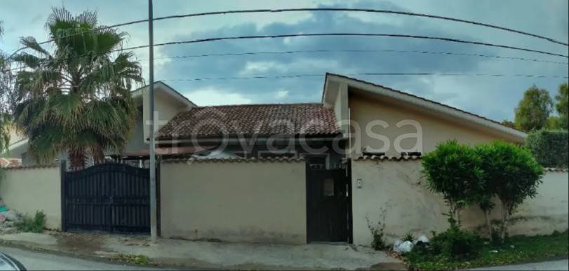 appartamento in vendita ad Ardea in zona Colle Romito