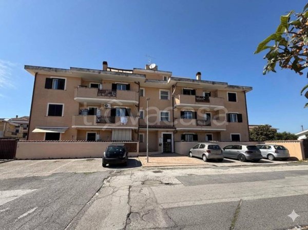 appartamento in vendita ad Ardea in zona Nuova California