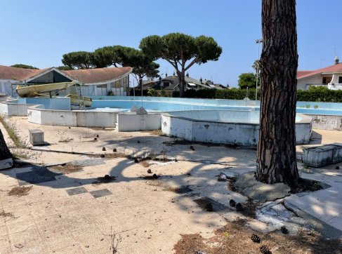 intera palazzina in vendita ad Ardea