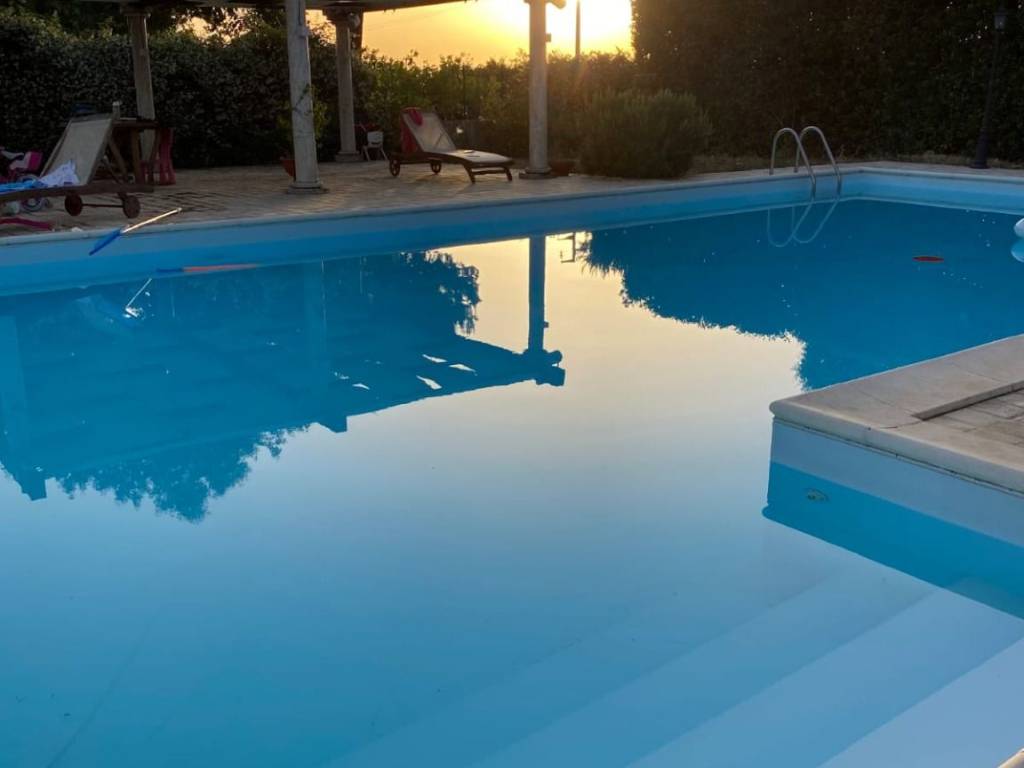 casa indipendente in vendita ad Ardea in zona Colle Romito