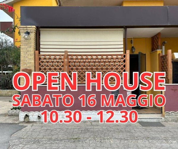 appartamento in vendita ad Ardea in zona Marina di Ardea