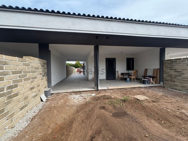 casa indipendente in vendita ad Ardea in zona Lido dei Pini