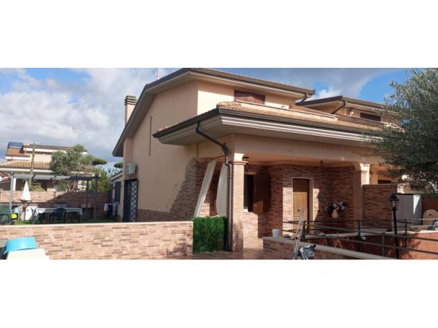 casa indipendente in vendita ad Ardea in zona Nuova Florida