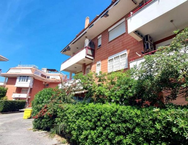 appartamento in vendita ad Ardea in zona Marina di Ardea