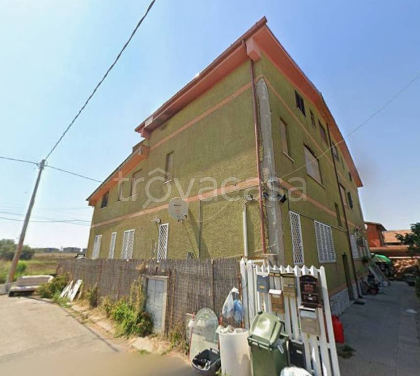appartamento in vendita ad Ardea in zona Marina di Ardea