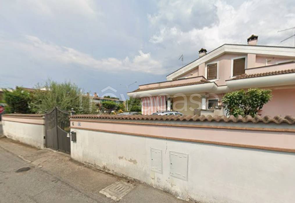 casa indipendente in vendita ad Ardea in zona Nuova Florida