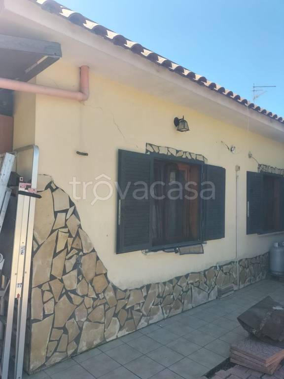 appartamento in vendita ad Ardea in zona Nuova California