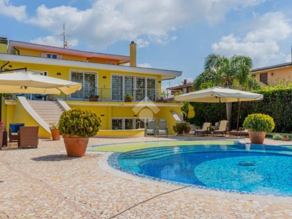 casa indipendente in vendita ad Ardea in zona Nuova California