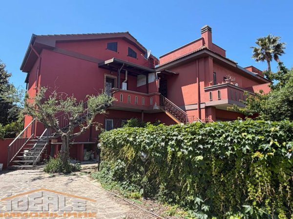 appartamento in vendita ad Ardea in zona Lido dei Pini