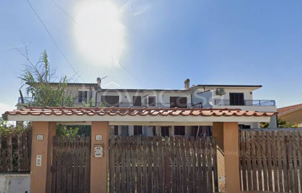 casa indipendente in vendita ad Ardea in zona Colle Romito