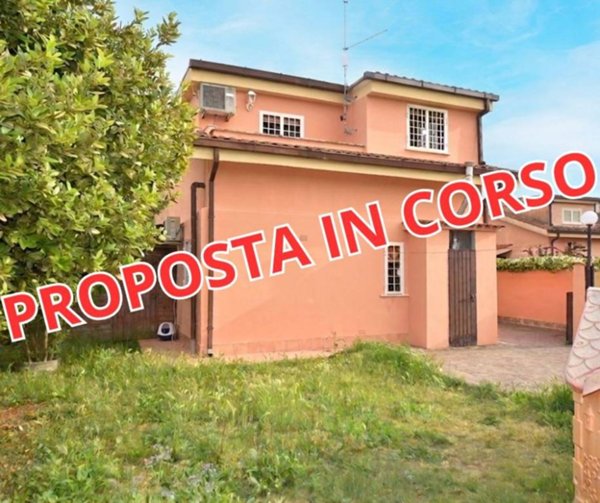 casa indipendente in vendita ad Ardea in zona Nuova Florida