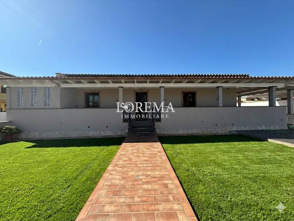 casa indipendente in vendita ad Ardea in zona Nuova Florida