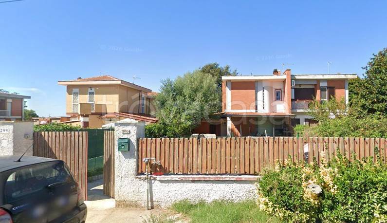 casa indipendente in vendita ad Ardea in zona Colle Romito