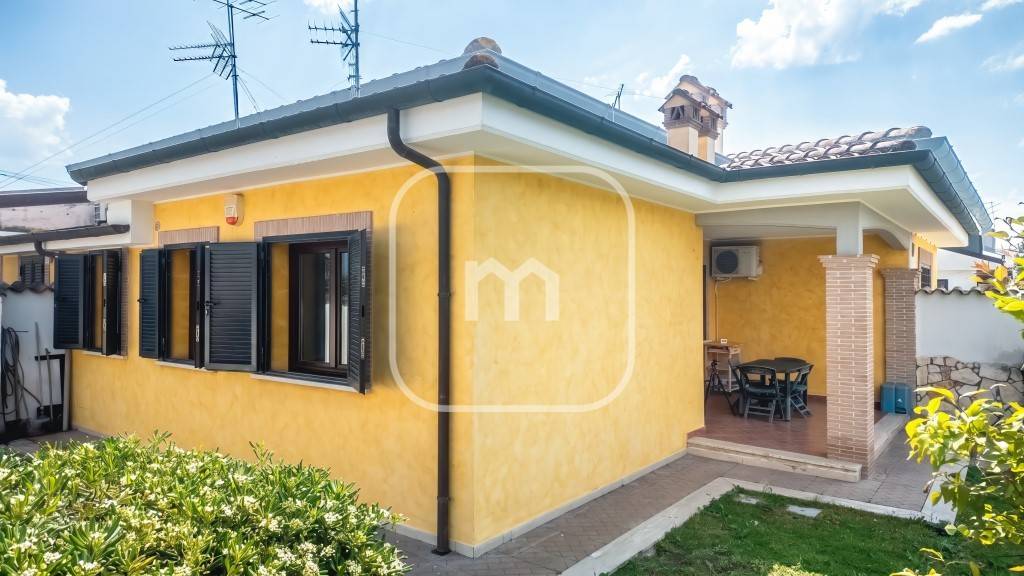 casa indipendente in vendita ad Ardea in zona Nuova Florida