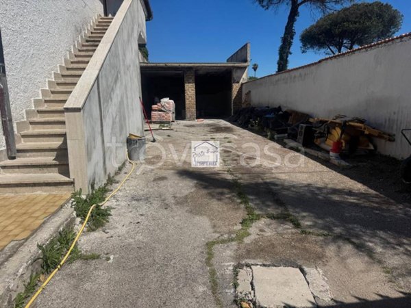 appartamento in vendita ad Ardea in zona Banditella