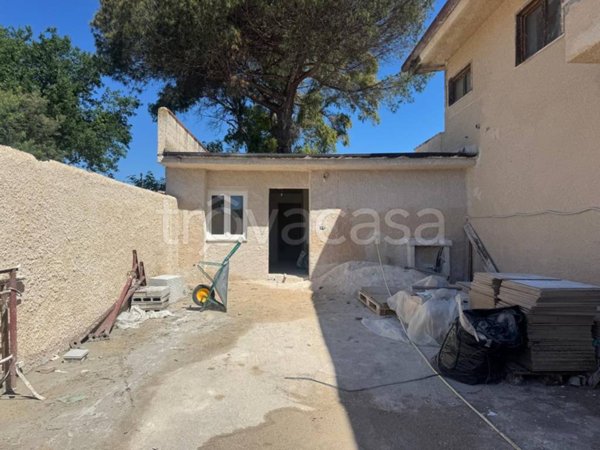 appartamento in vendita ad Ardea in zona Banditella