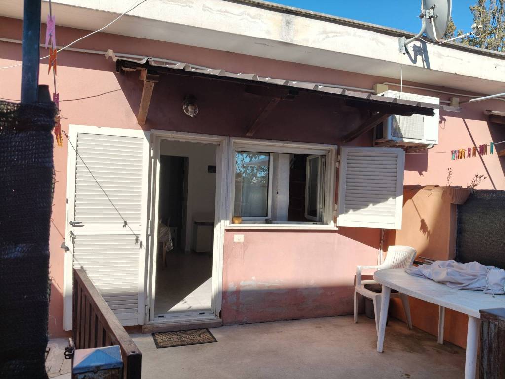 casa indipendente in vendita ad Ardea in zona Nuova Florida