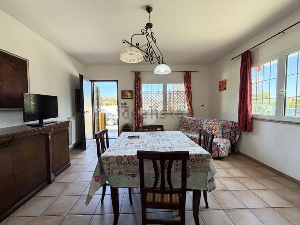 appartamento in vendita ad Ardea in zona Marina di Ardea