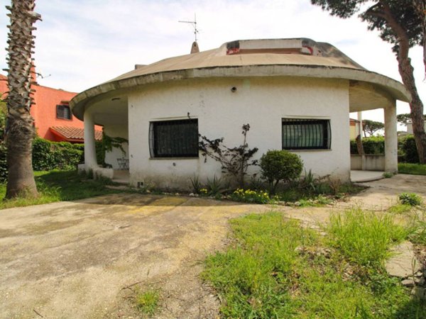 casa indipendente in vendita ad Ardea in zona Colle Romito