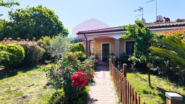 casa indipendente in vendita ad Ardea